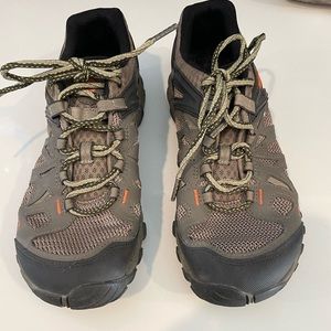 Merrell waterproof hiking shoes - barely worn - great condition